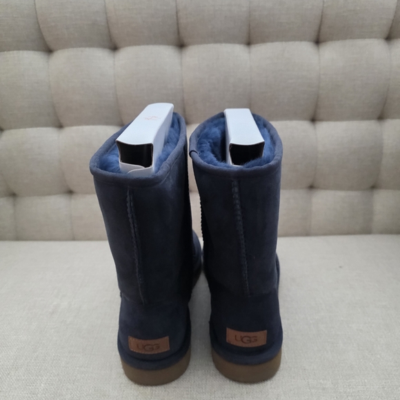 UGG Navy Classic Short II Boots - Picture 8 of 8